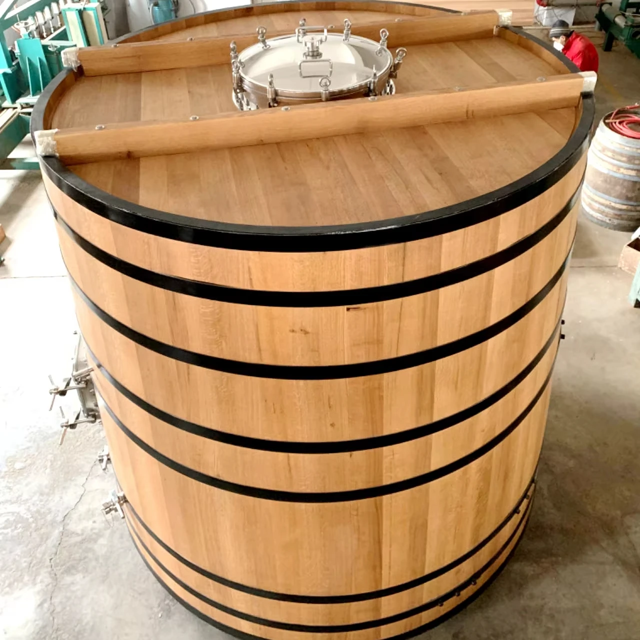 Wine In Beer Store - Voor houten eikenvaten voor het bewaren