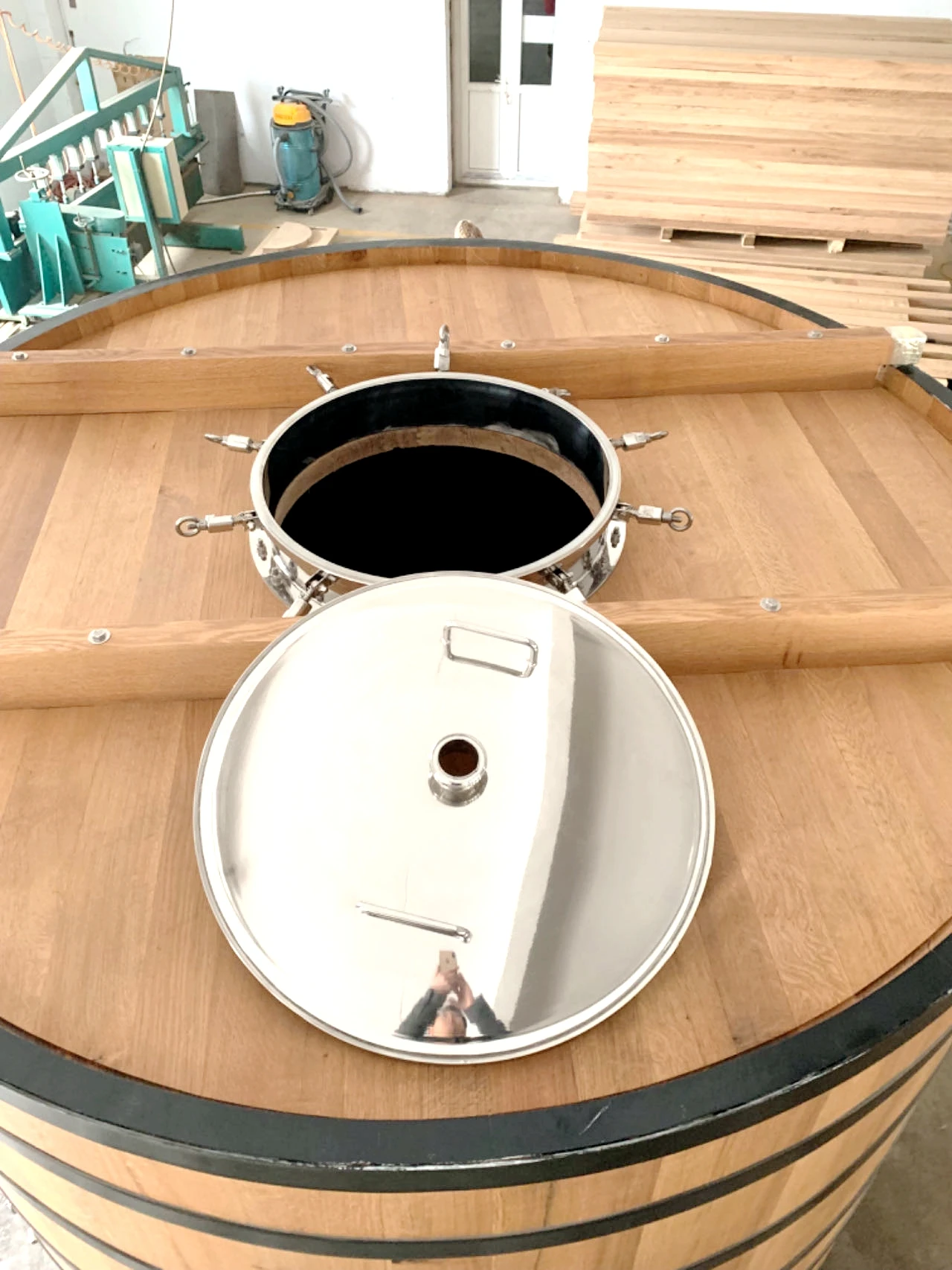 Voor houten eikenvaten voor he - Wine In Beer Store recensie en prijs
