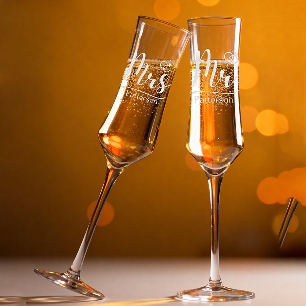 Aangepaste heer en mevrouw cha - Champagne Flute Pair recensie en prijs